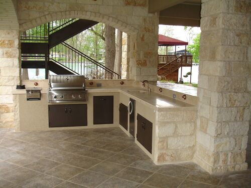 Outdoor Kitchens